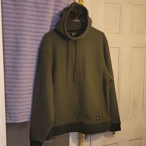 P.o, Timberland Pro Sz Med, Olive, Hooded pullover honch. 2 deep tool pockets.